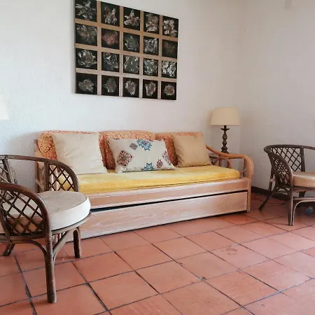 Sunny Apartment Ouramar, In Oura Beach, Albufeira Apartamento